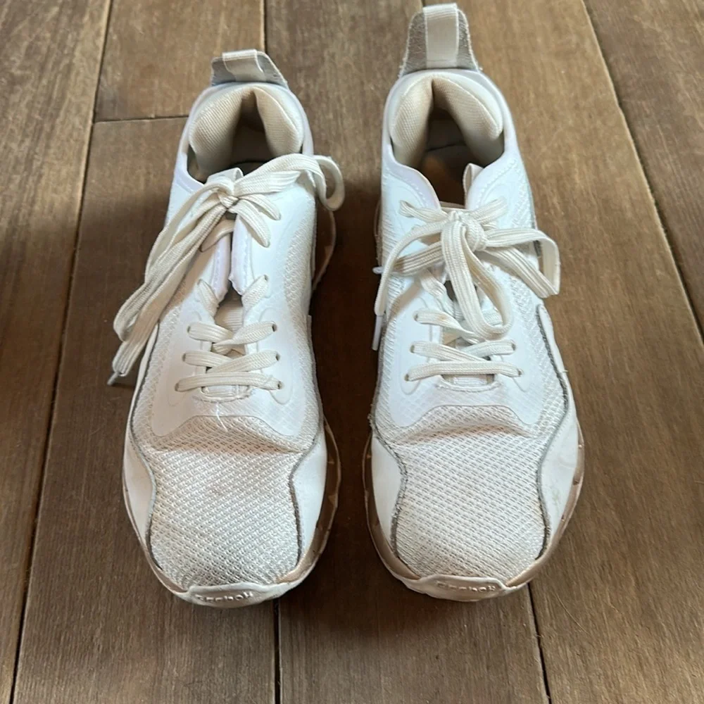 Reebok women’s zig dynamica sneakers size 8
